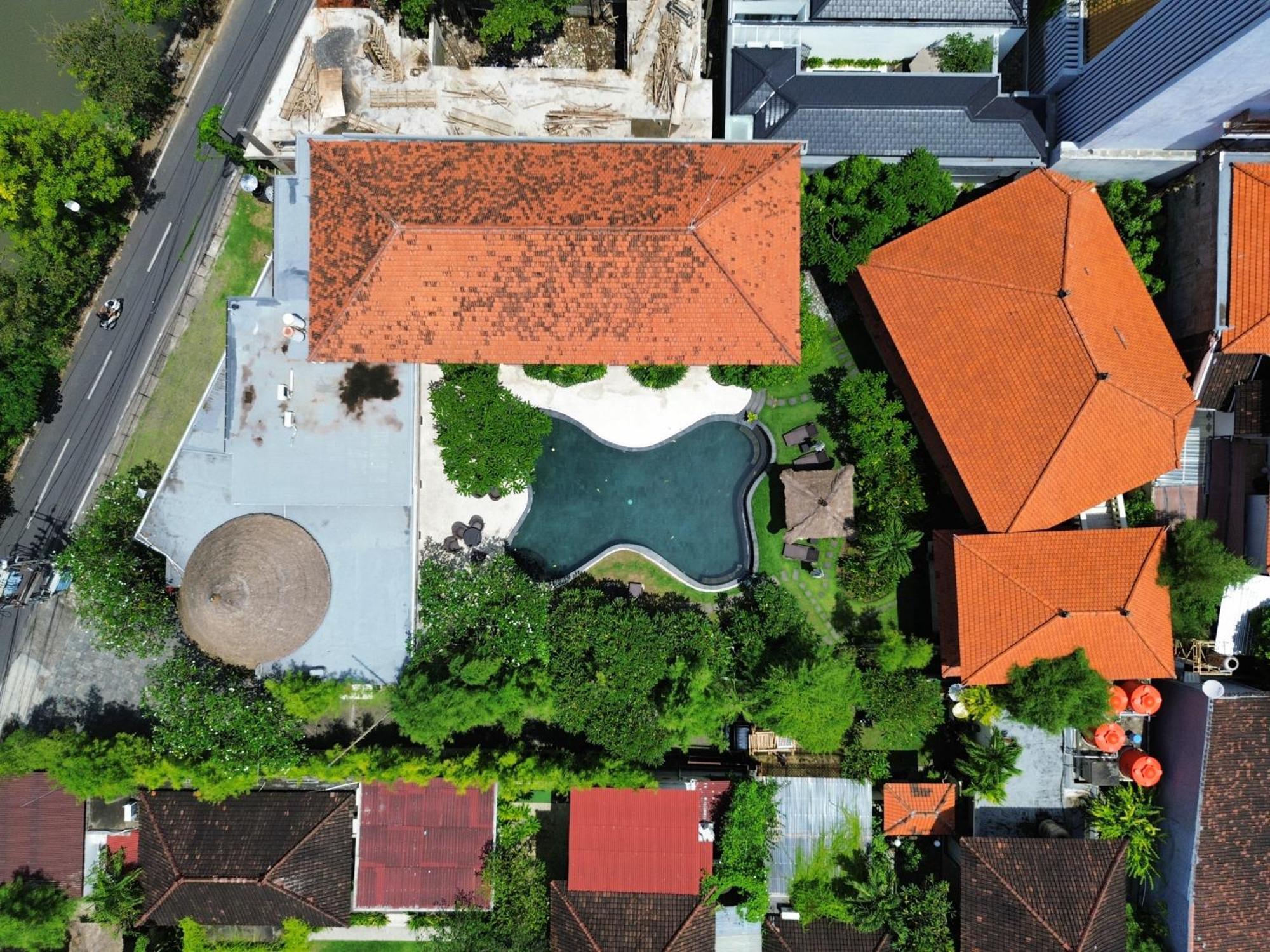Villa Diana Bali 16 Bedrooms เซมินยัค ภายนอก รูปภาพ