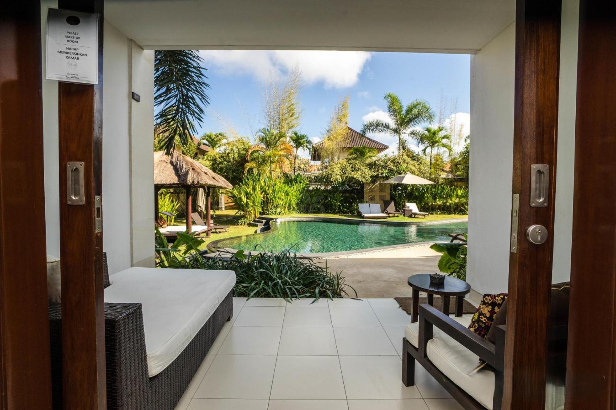 Villa Diana Bali 16 Bedrooms เซมินยัค ภายนอก รูปภาพ