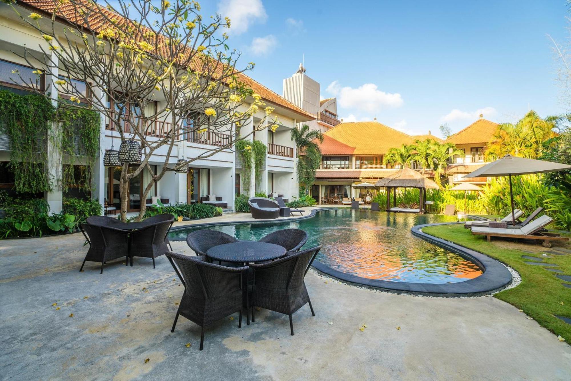 Villa Diana Bali 16 Bedrooms เซมินยัค ภายนอก รูปภาพ