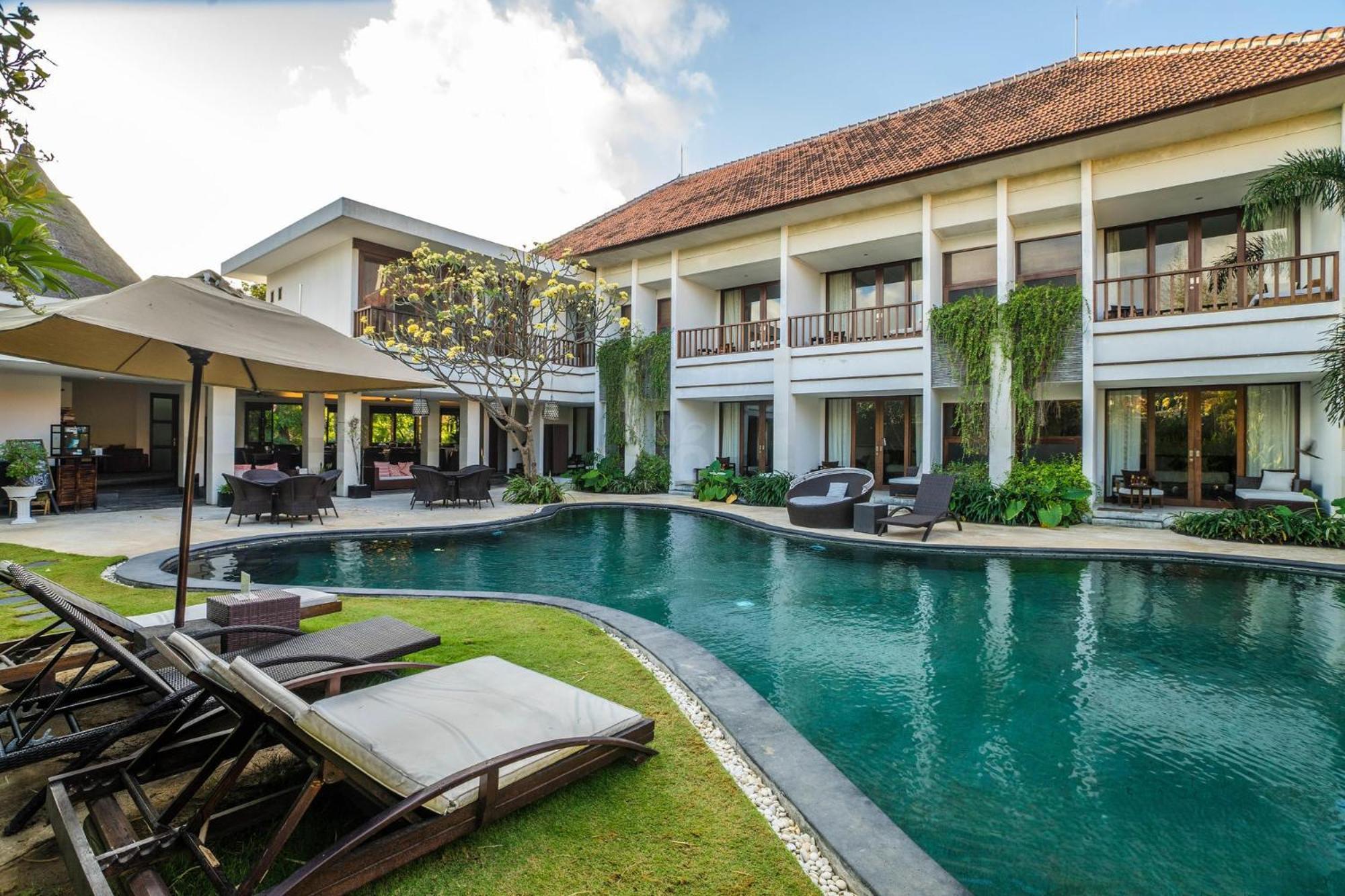Villa Diana Bali 16 Bedrooms เซมินยัค ภายนอก รูปภาพ