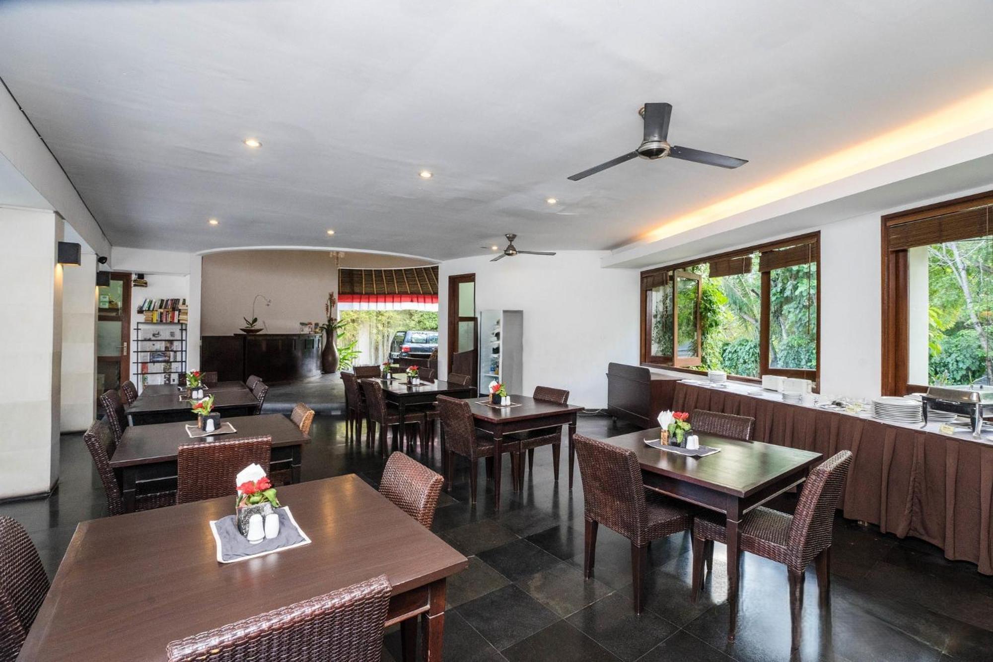 Villa Diana Bali 16 Bedrooms เซมินยัค ภายนอก รูปภาพ